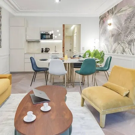 Apartment Bright And Gorgeous Flat In The Heart Of *