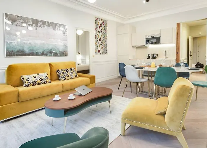 Bright And Gorgeous Flat In The Heart Of Paříž